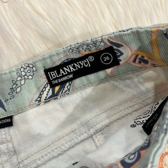 BLANKNYC  Paisley Print Denim Five Pocket Cut Off Shorts - Picture 6 of 9